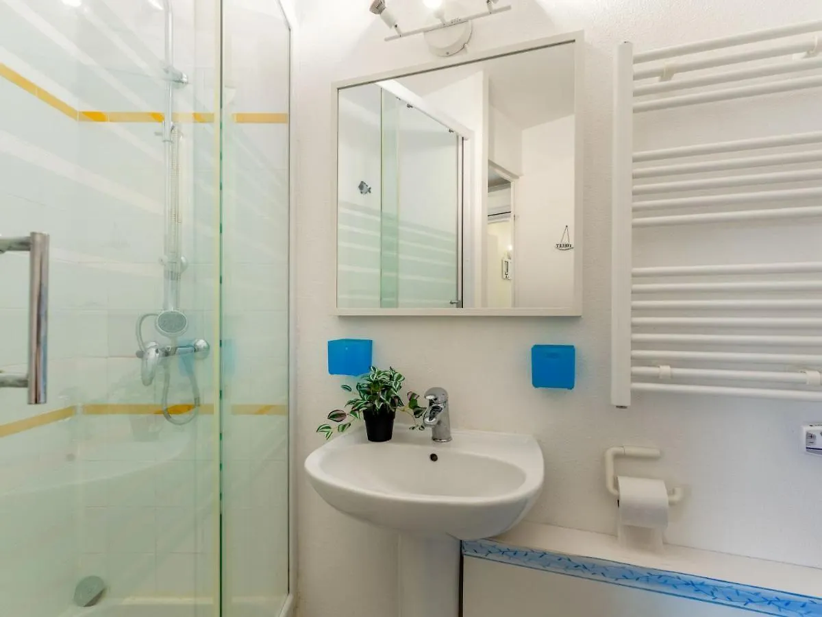 Apartment Village Cap Esterel - Le Belvedere-8 By Interhome Saint-Raphaël